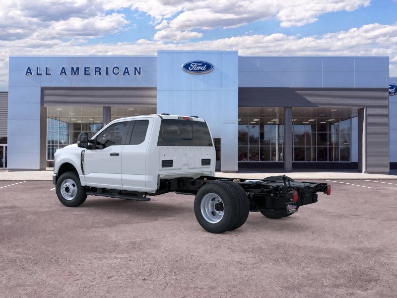 2026 Ford Super Duty F-350 DRW XL