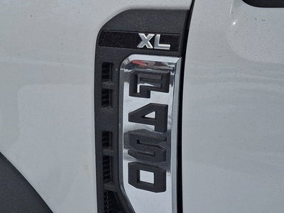2026 Ford Super Duty F-450 DRW XLT