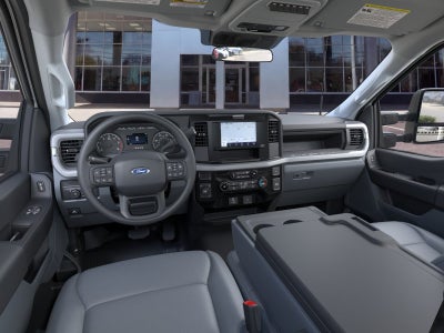 2026 Ford Super Duty F-550 DRW XLT