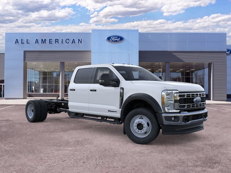 2026 Ford Super Duty F-550 DRW XLT