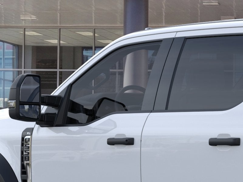 2026 Ford Super Duty F-550 DRW XLT