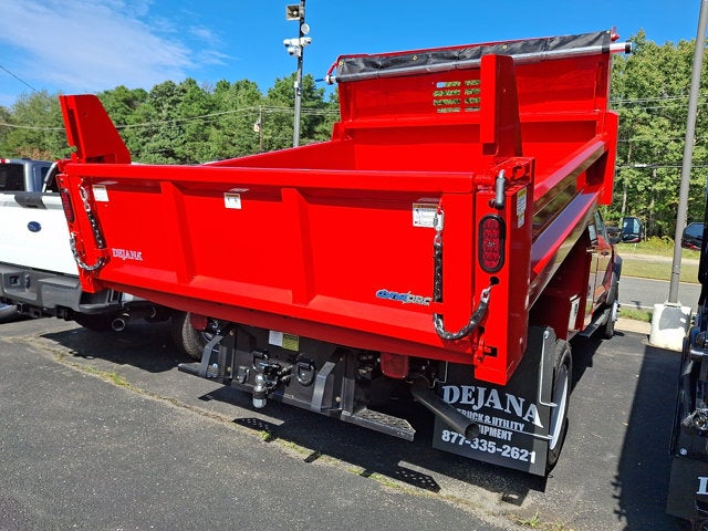 2027 Ford Super Duty F-550 DRW XLT