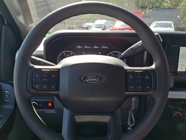 2027 Ford Super Duty F-550 DRW XLT