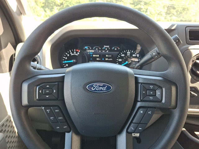 2027 Ford E-Series Cutaway Base