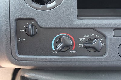 2026 Ford E-Series Cutaway 12 FT Aerocell Box