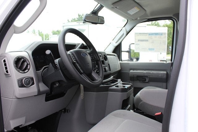 2026 Ford E-Series Cutaway 12 FT Aerocell Box