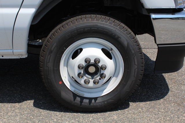 2026 Ford Dry Freight Box Truck E350 15 FT Aluminum DuraCube Body